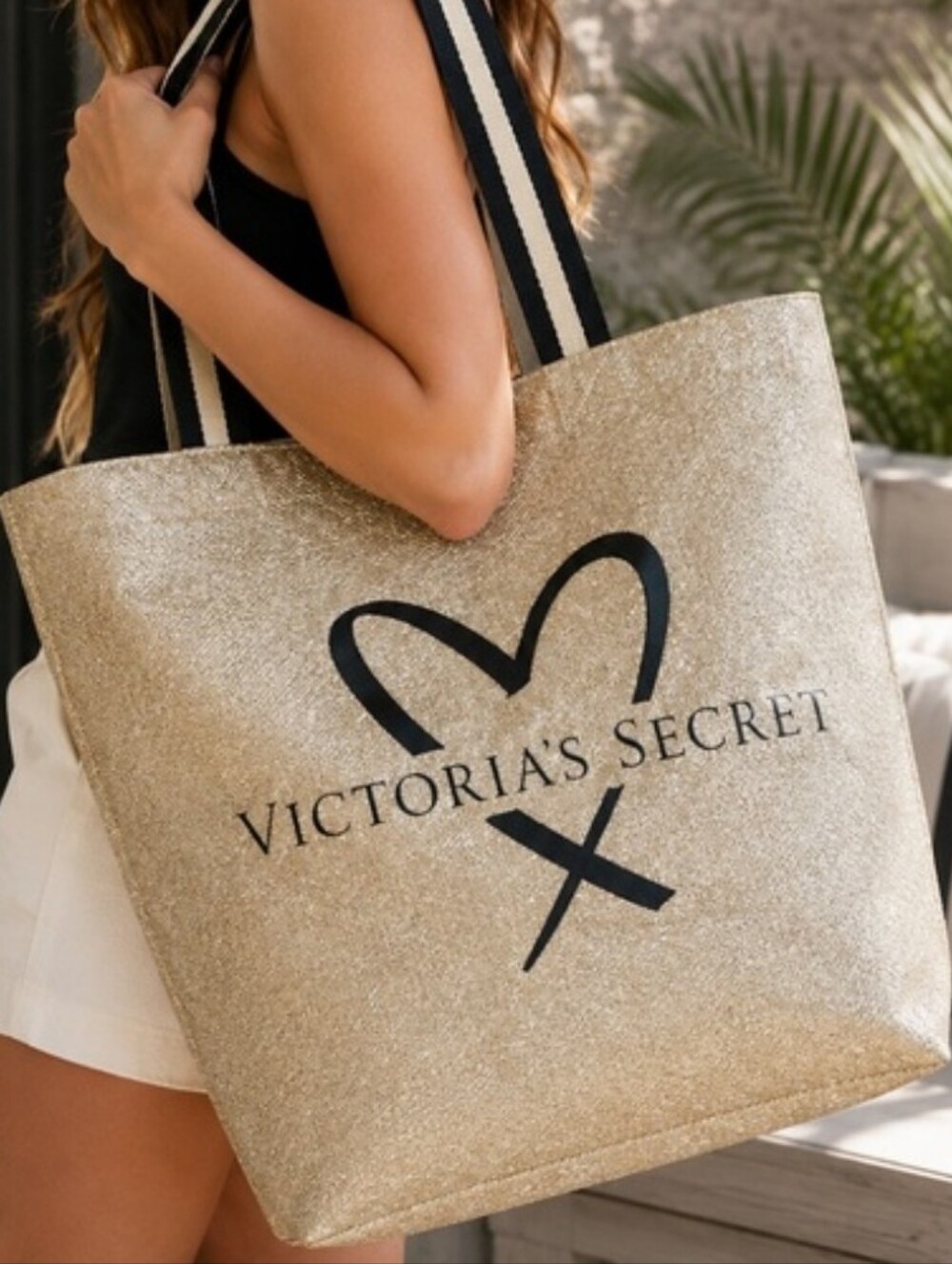 VICTORIA'S SECRET Gold Glitter Fashion Show Limited Edition Tote Bag Casual Chic - Picture 3 of 13